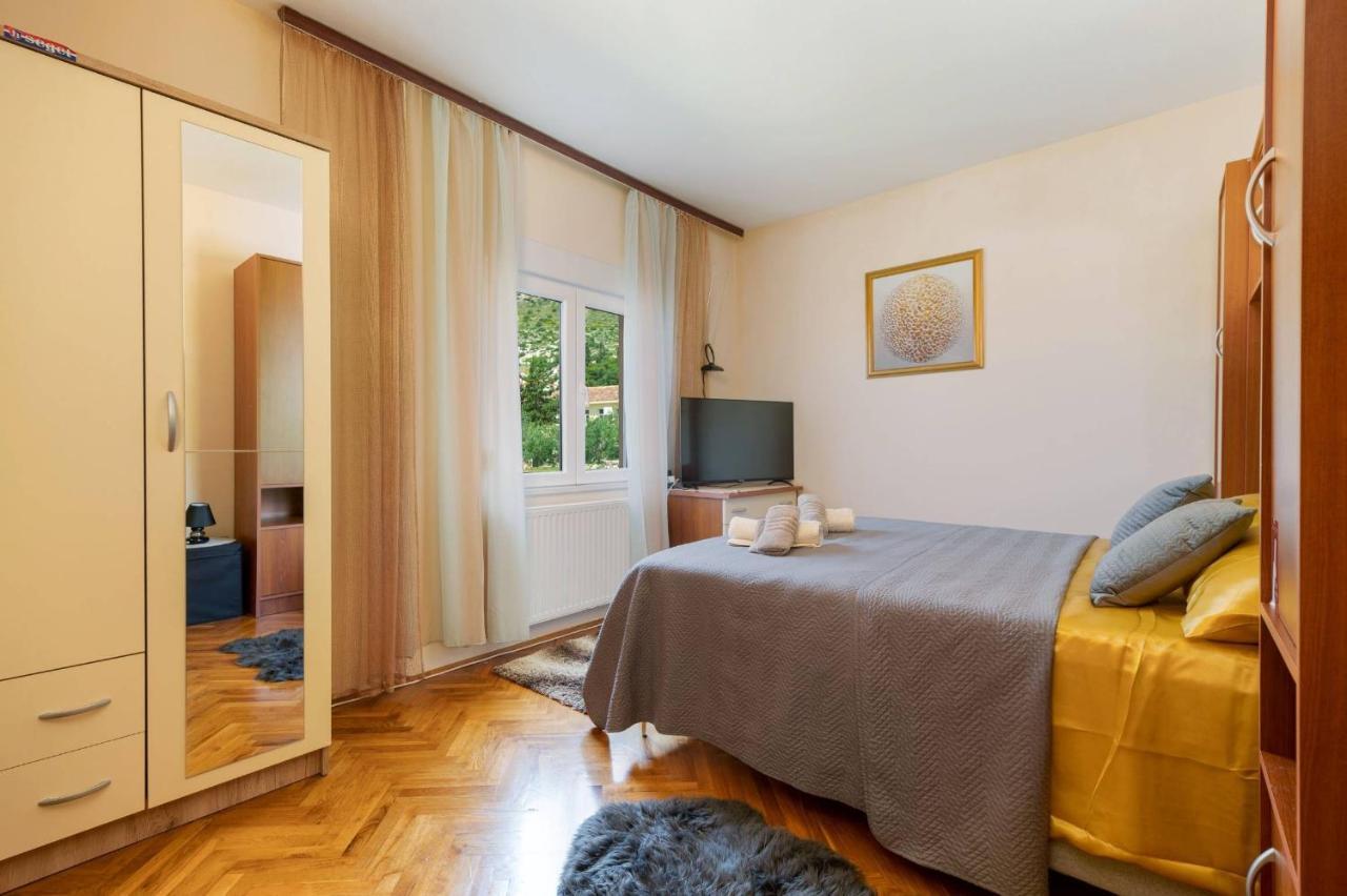 Apartment Lotus Trogir Exterior photo
