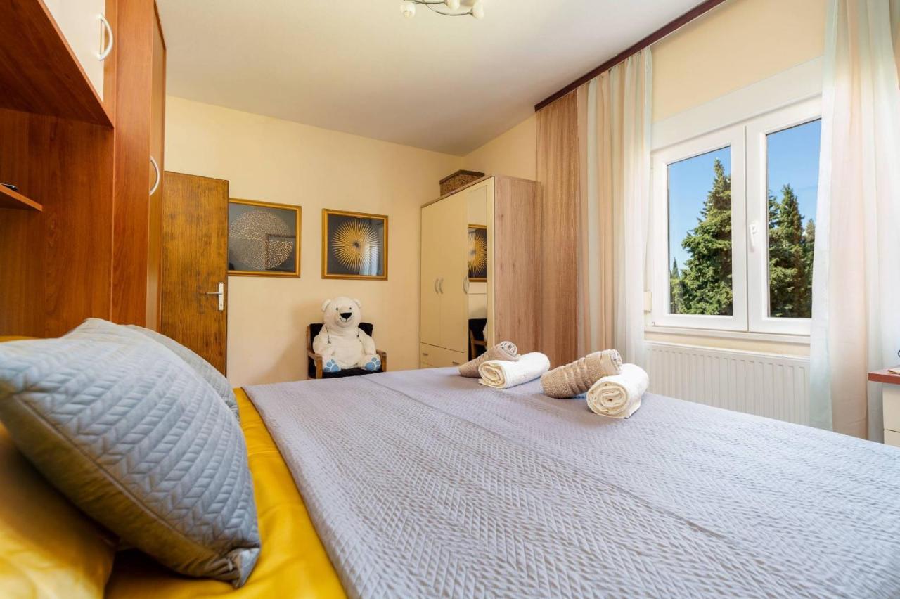 Apartment Lotus Trogir Exterior photo